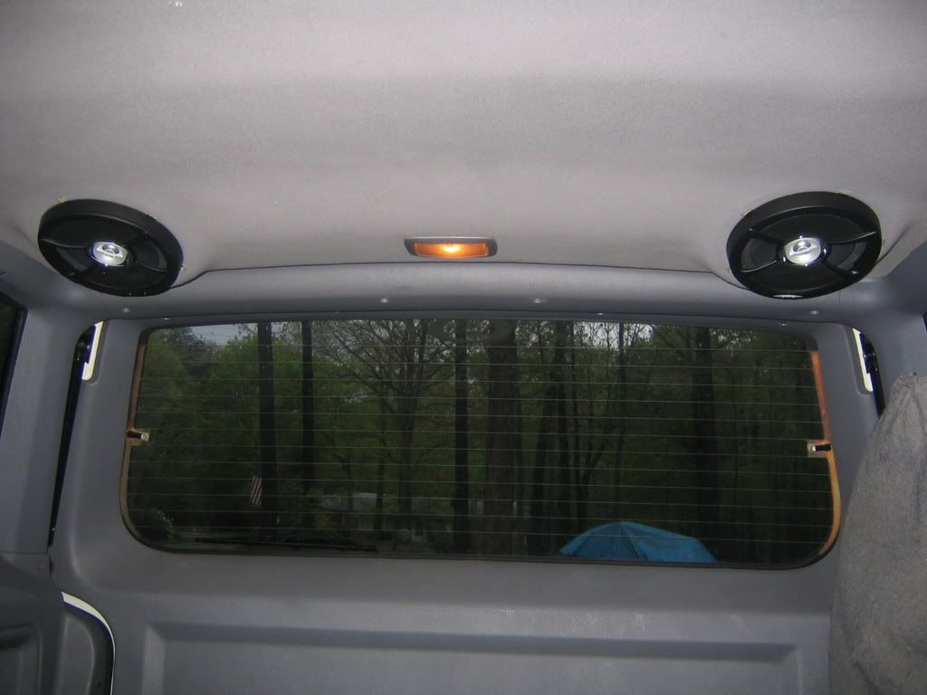 speakers in the headliner?