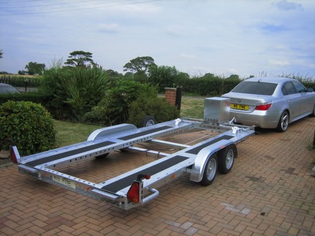 trailer001.jpg