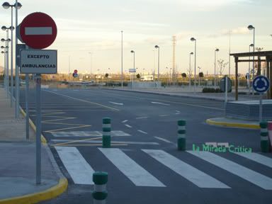 Només ambulàncies, però tancat a tothom