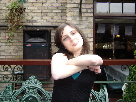 I want a PRETTY picture! Pretty!!