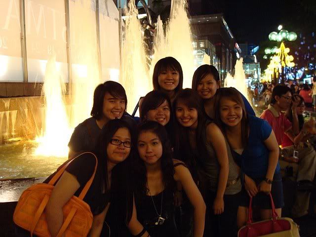 Photobucket - Video and Image Hosting fountain.jpg