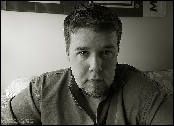 IMAGE: http://i3.photobucket.com/albums/y56/jeremyirwin/Me%20and%20Mary%202005/selfport.jpg