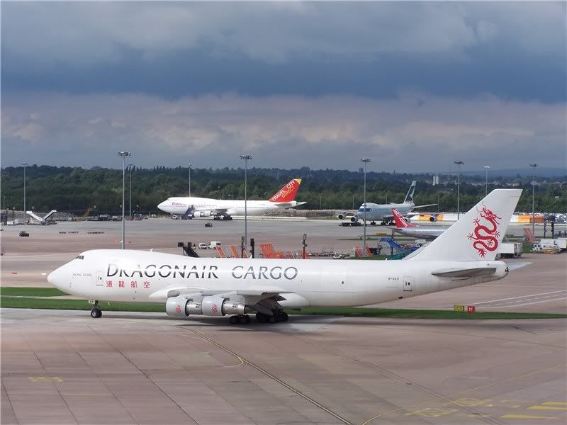 http://i3.photobucket.com/albums/y57/Fly_for_XLA_and_MON/dragon_747f.jpg