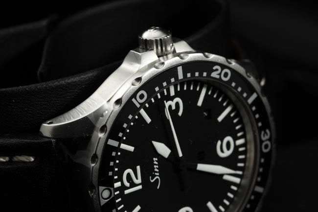 http://i3.photobucket.com/albums/y57/cyberlawprof/Watches/Sinn3.jpg