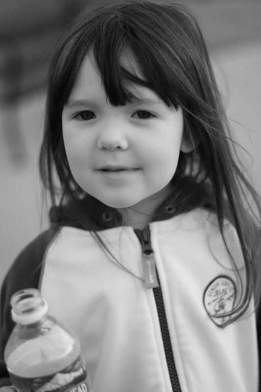 IMAGE: http://i3.photobucket.com/albums/y59/SunneofKornne/chloe_park_bw_800.jpg