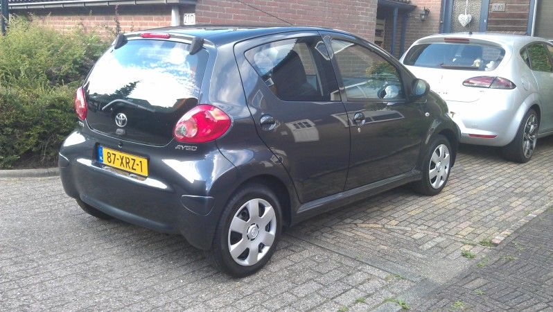 http://i3.photobucket.com/albums/y62/MastahJohn/AYGO-LEON/IMAG0939.jpg