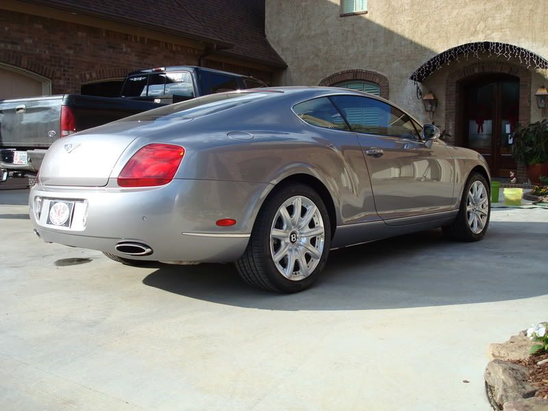 Mercedes S550and a surprise Bentley CGT