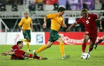 Aide tackling Kewell in vain..