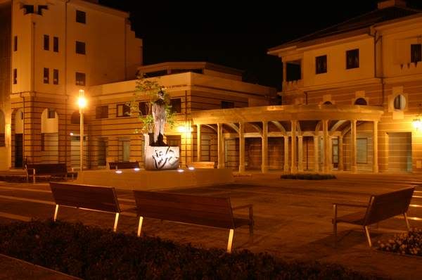 Image hosted by Photobucket.com