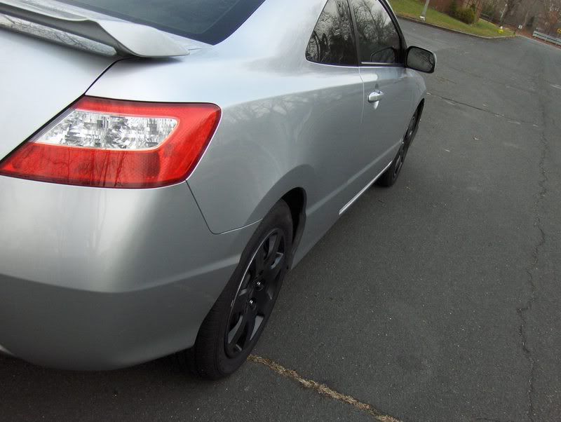 spray painting the hub caps... 8th Generation Honda Civic Forum