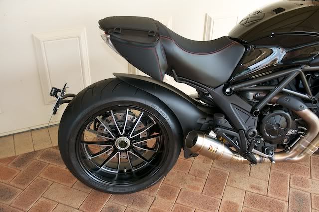 diavel panniers