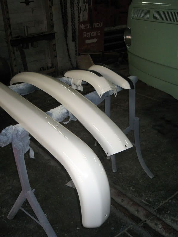 http://i3.photobucket.com/albums/y67/schlamps/bumperbling.jpg http://i3.photobucket.com/albums/y67/schlamps/bumperbling.jpg