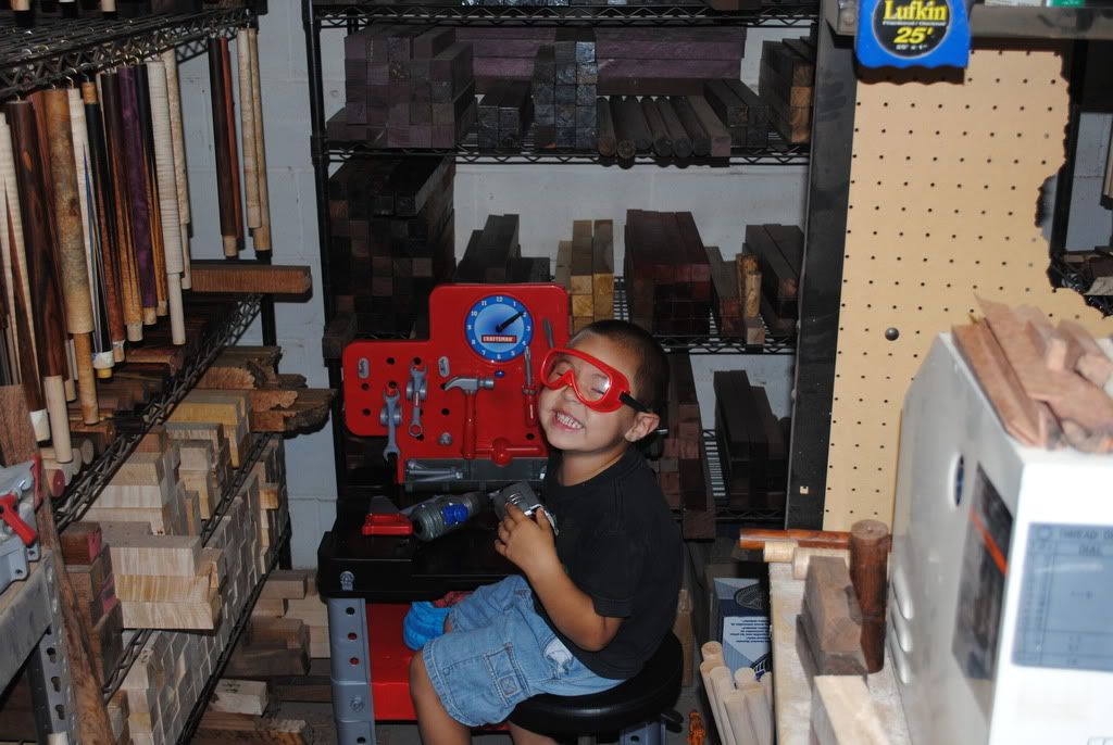 lilworker002.jpg