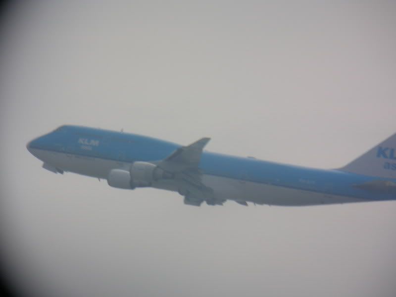 KLM 747-400 takeoff at VHHH