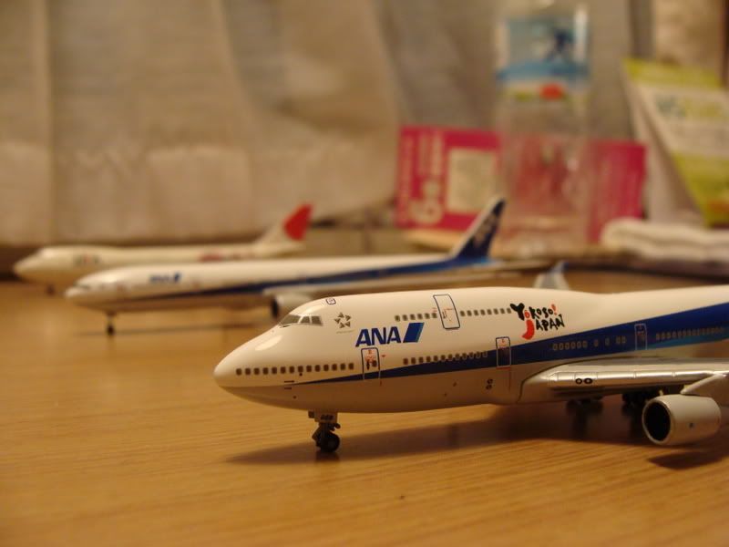 ANA 747-481 model