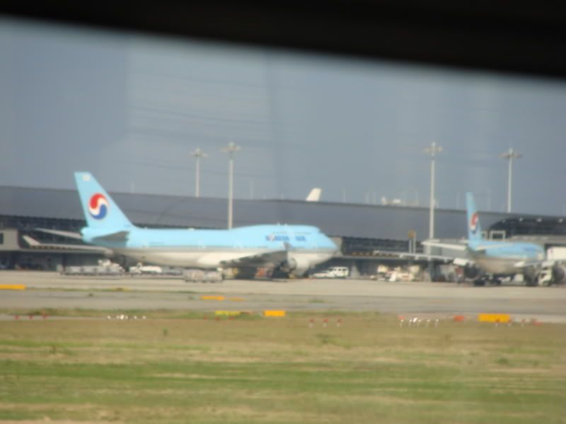 Korean Air 747-400 at RJBB