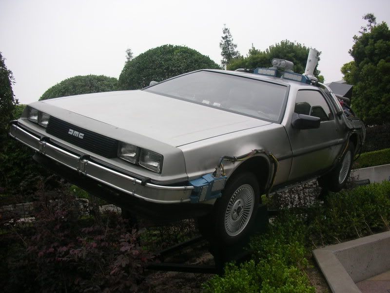 DeLorean DMC-12