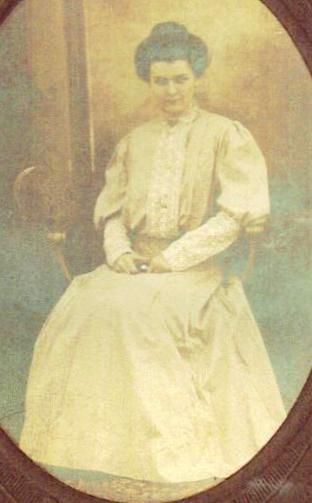photo HattieBelleChapinBaldingcrop.jpg