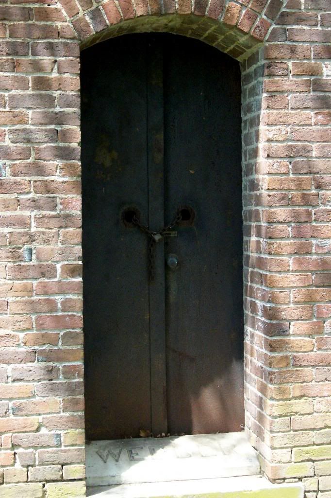 photo Webberdoor.jpg