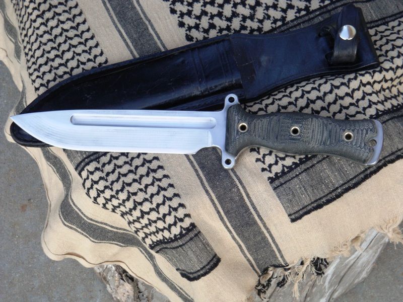 BUSSE Combat TGLB Knife. "The Walking Dead" knife!