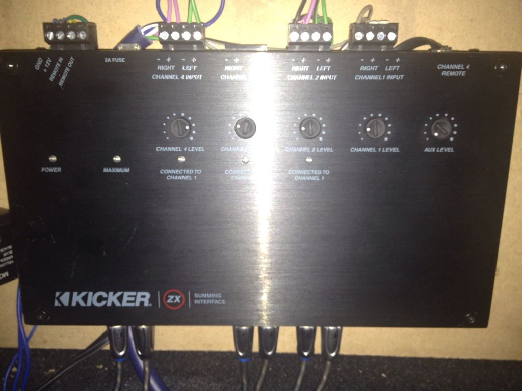 FS Kicker Sum8 signal processor. Add amps to factory radio. Hyundai