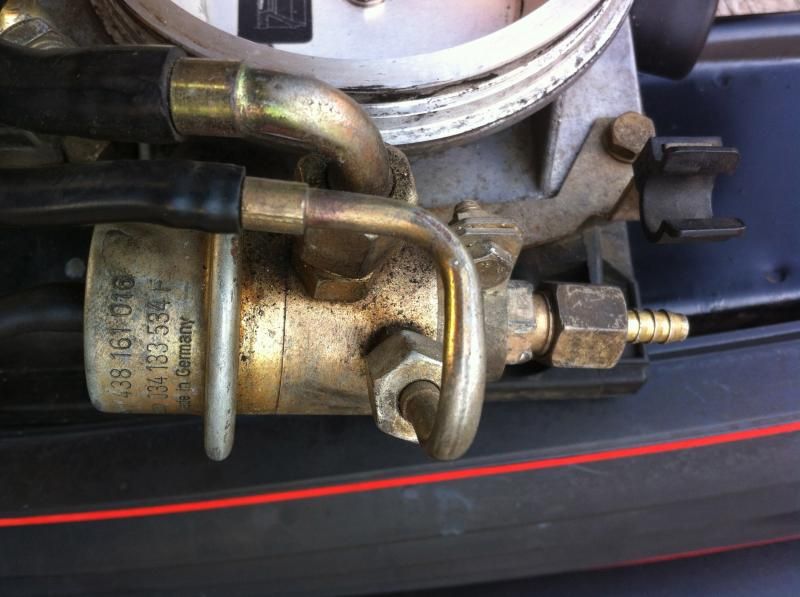 Diaphragm pressure regulator spot the difference VW Vortex