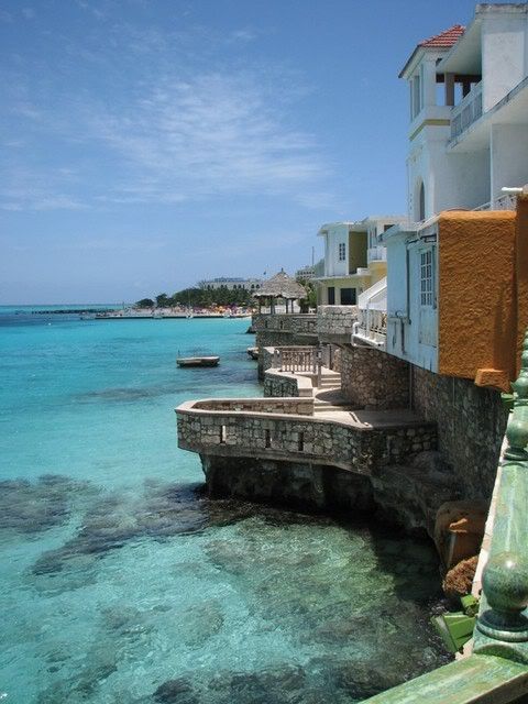 IMAGE: http://i3.photobucket.com/albums/y71/wdwmom2/IMG_0515-1.jpg