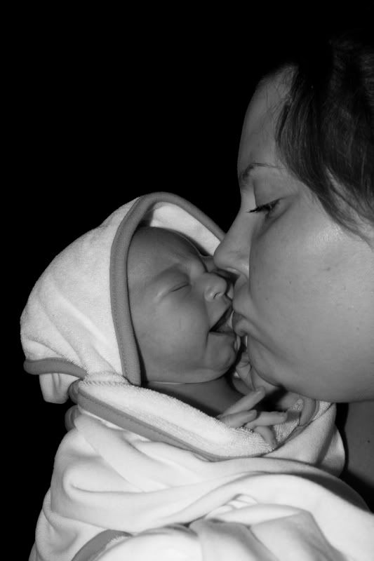 IMAGE: http://i3.photobucket.com/albums/y72/90blackcrx/IMG_0018Balckedwithaddedcontrast.jpg