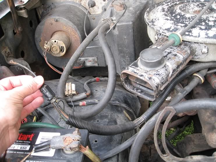 Mystery Wire. Dunno where its suppose to go! - Ford Bronco Forum