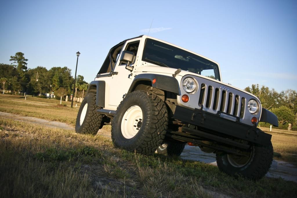 Classic white wheels! - Jeep Wrangler Forum