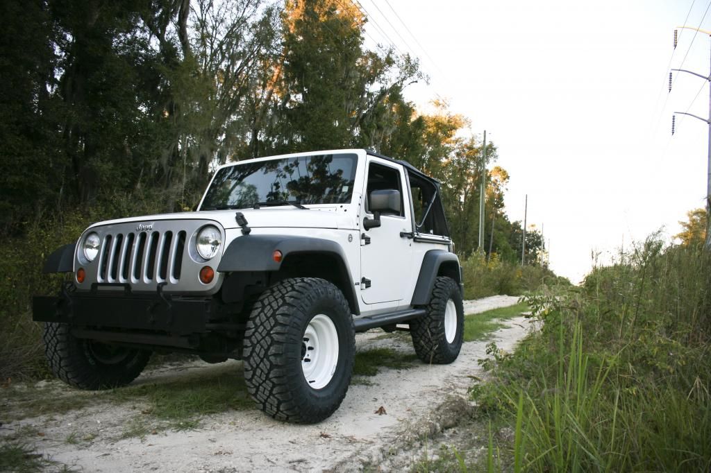 Classic white wheels! | Jeep Wrangler Forum