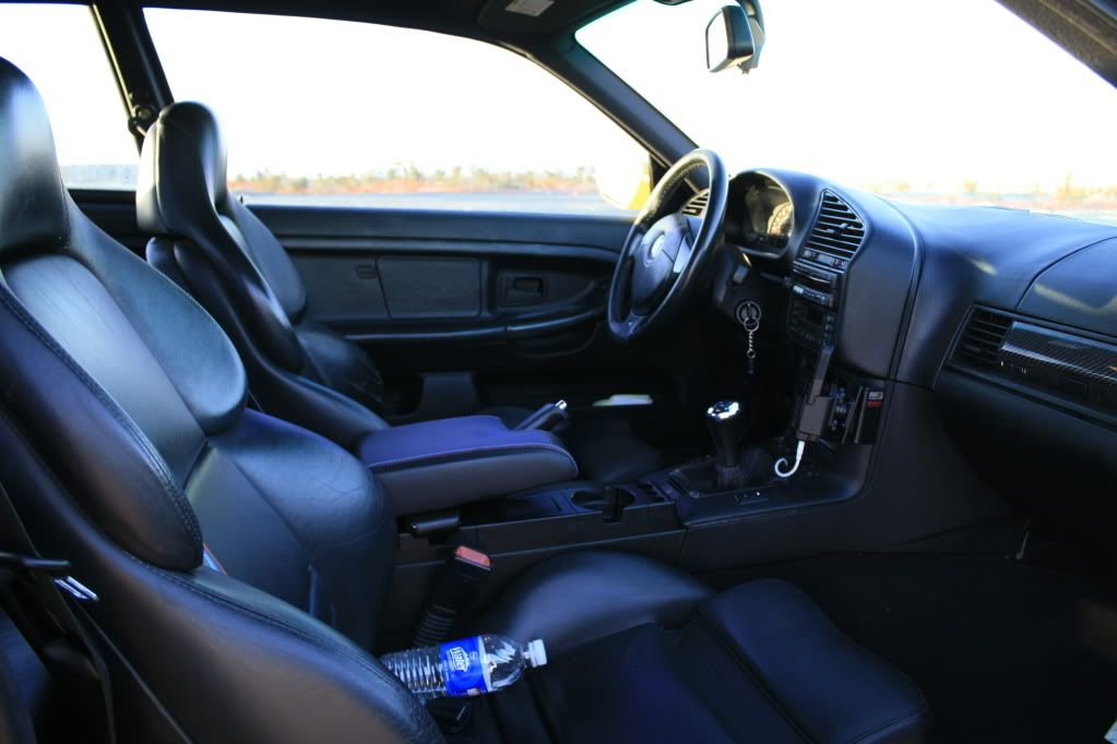 IMAGE: http://i3.photobucket.com/albums/y77/ultimachi/My%20E36%20M3/_MG_0406.jpg