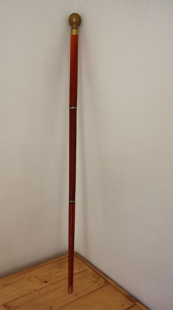 SMUGGLERS FLASK CANE COMPASS GADGET TIPPLING WALKING STICK VINTAGE