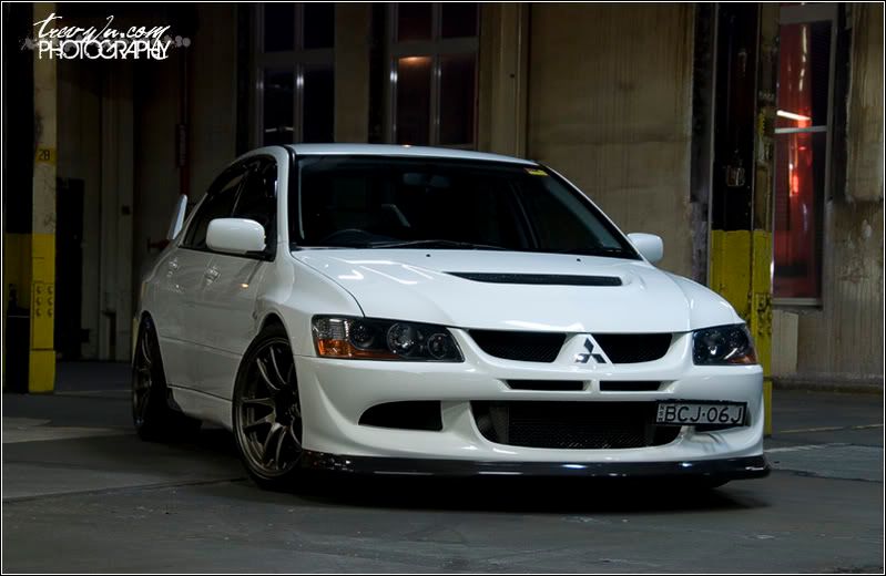 [Image: evo02trev.jpg]