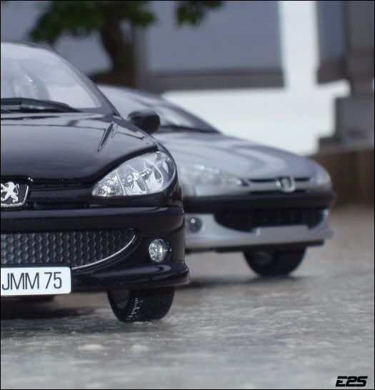 collection peugeot miniature