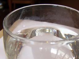 水杯白漬