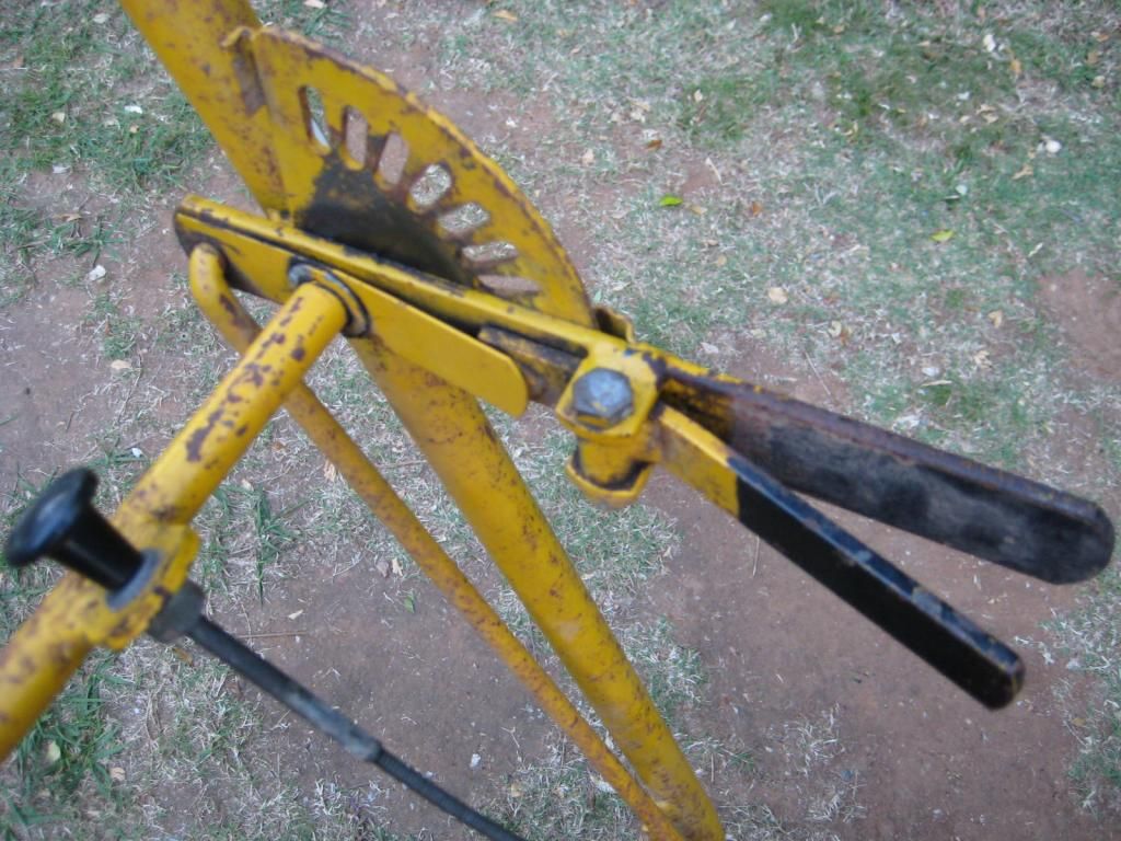 [Linked Image from i3.photobucket.com]
