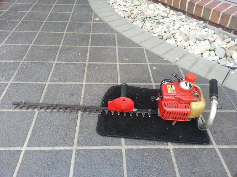 [Linked Image from i3.photobucket.com]