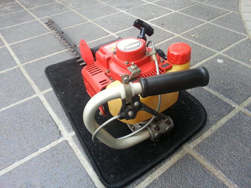 [Linked Image from i3.photobucket.com]