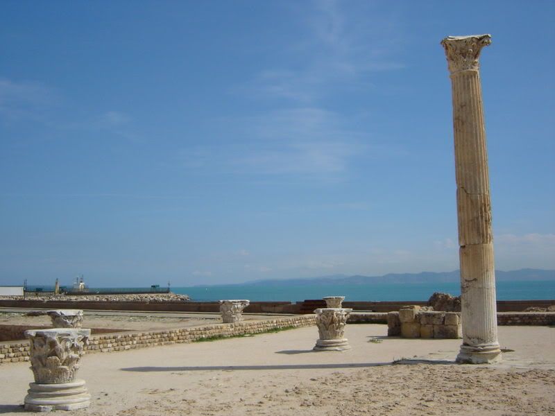 800px-Carthage_column.jpg