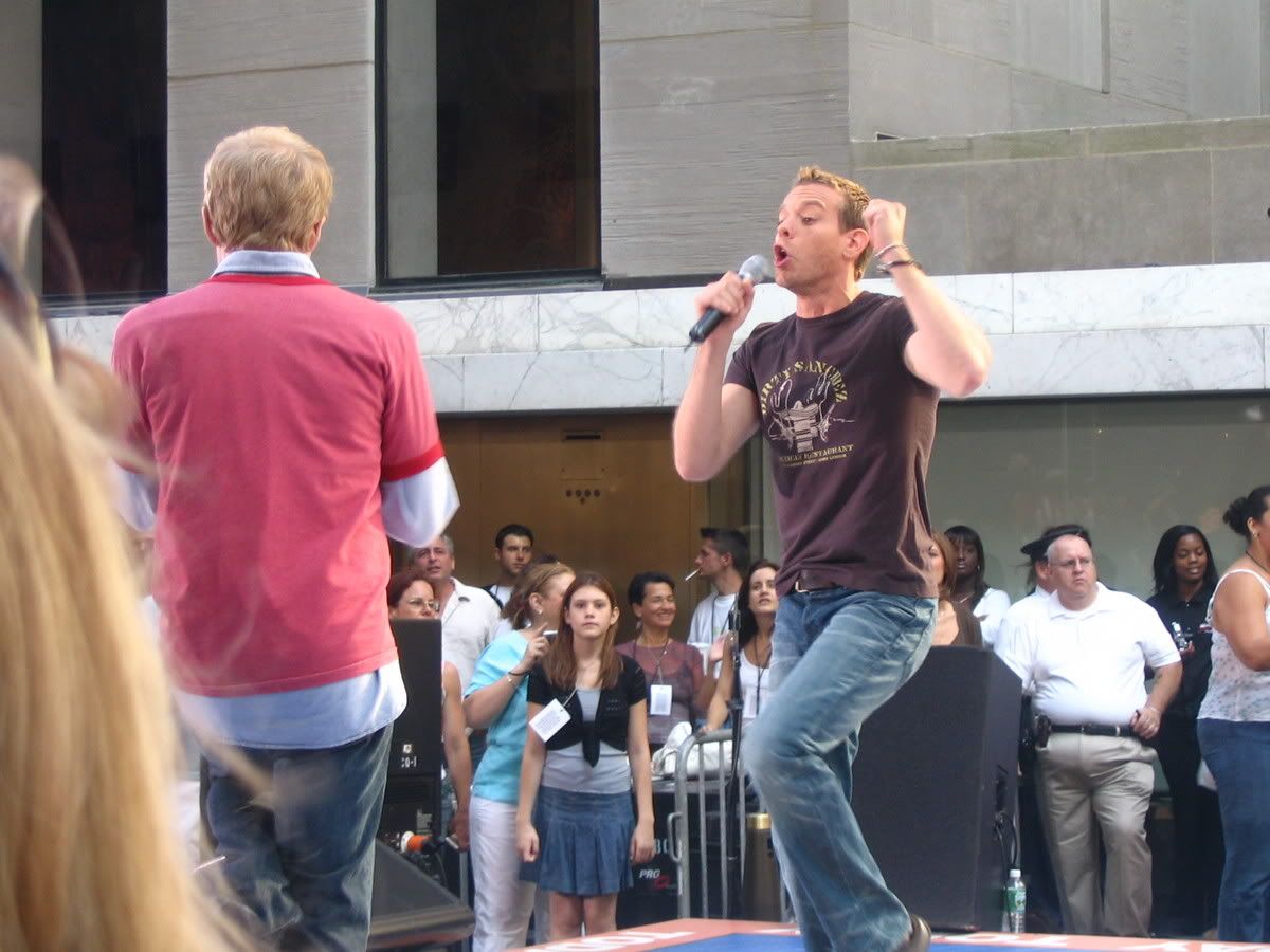 re: The Official Adam Pascal Love Thread, part four