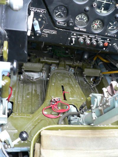 Mig3%20cockpit%208.jpg