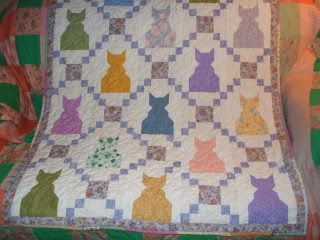 Pastel cat quilt