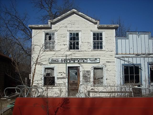 http://i3.photobucket.com/albums/y97/Rainman76/Joyland%201%2013%2008/DSCN0275.jpg
