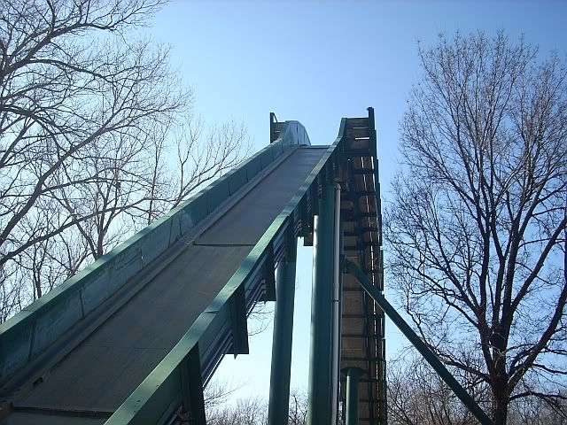 http://i3.photobucket.com/albums/y97/Rainman76/Joyland%201%2013%2008/DSCN0284.jpg