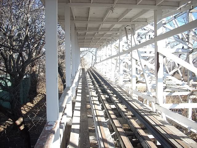 http://i3.photobucket.com/albums/y97/Rainman76/Joyland%201%2013%2008/DSCN0288.jpg