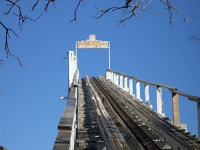 http://i3.photobucket.com/albums/y97/Rainman76/Joyland%201%2013%2008/DSCN0296.jpg