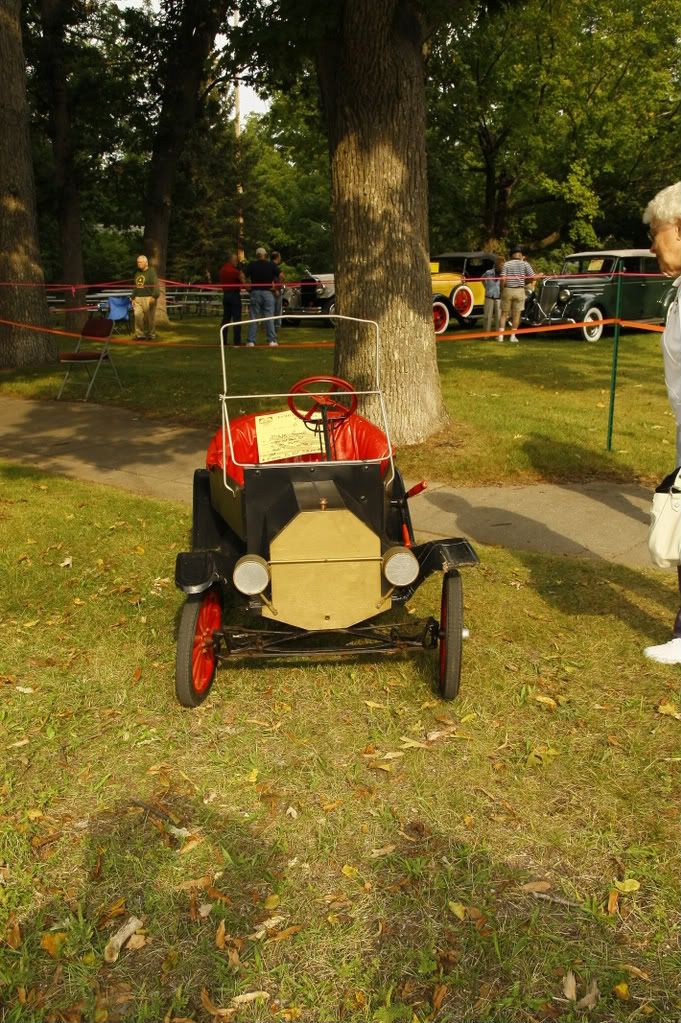 IMAGE: http://i3.photobucket.com/albums/y98/Docpeplvr/Cars/_MG_1230.jpg