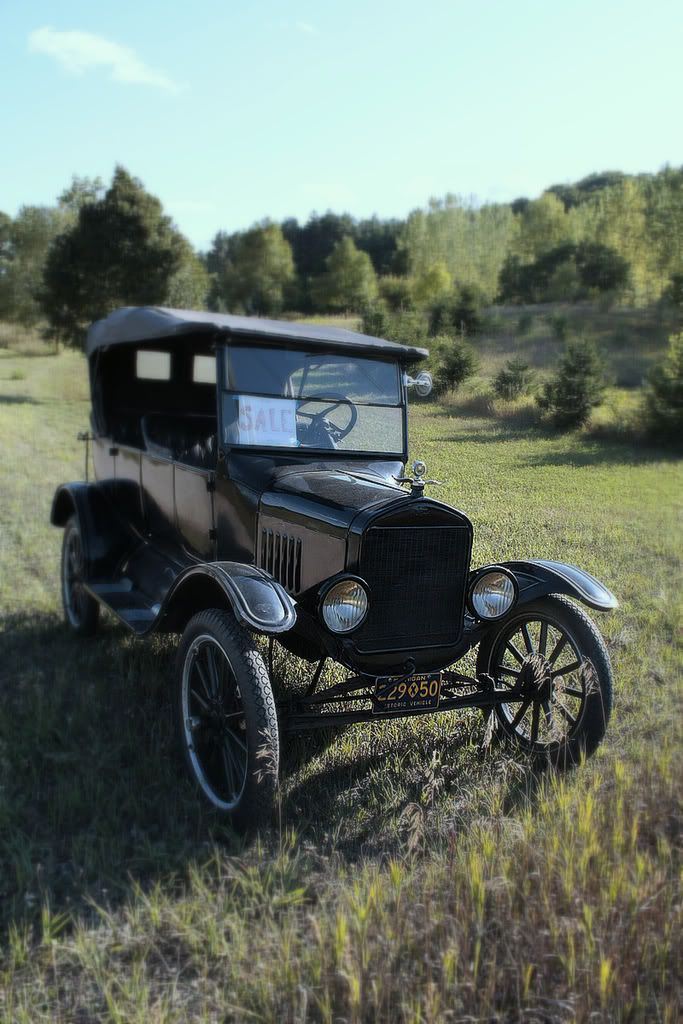 IMAGE: http://i3.photobucket.com/albums/y98/Docpeplvr/Old%20Cars/_MG_0666.jpg