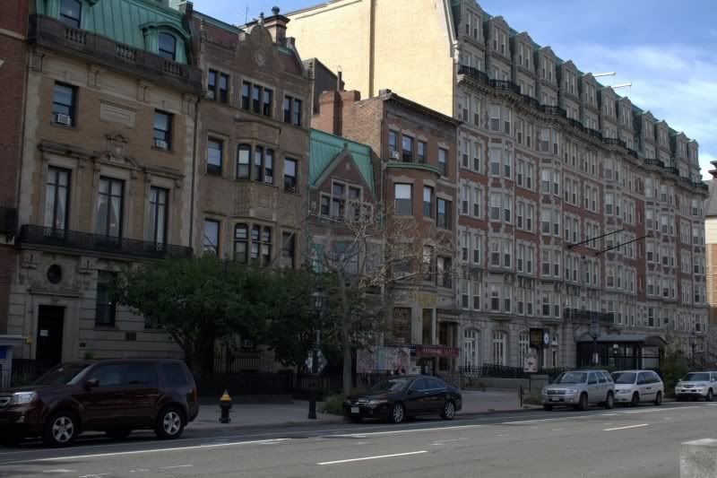 482_comm_ave_1.jpg